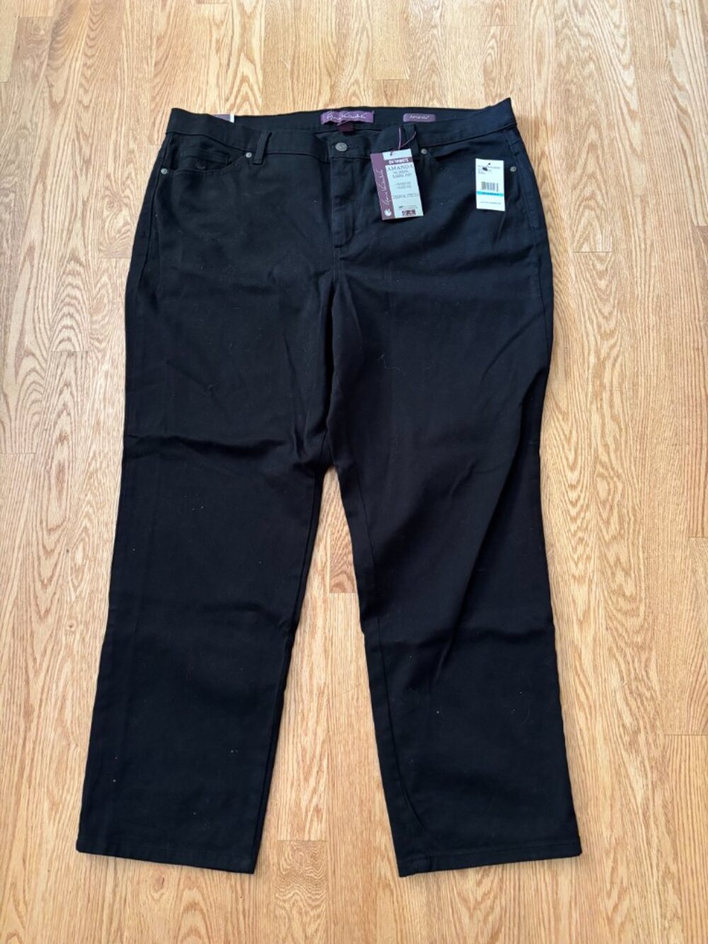 Gloria Vanderbilt Amanda Black Jeans Plus Size 20 Straight Leg NWT